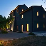 Rara Factory Design House 빌라