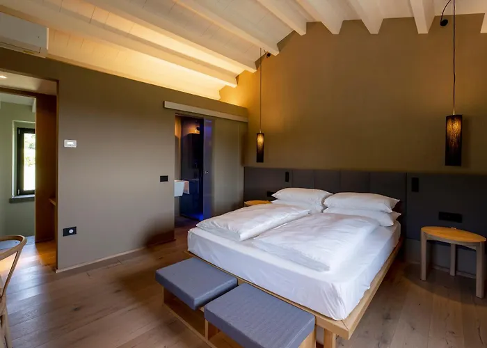 Rara Factory Design House Орвието